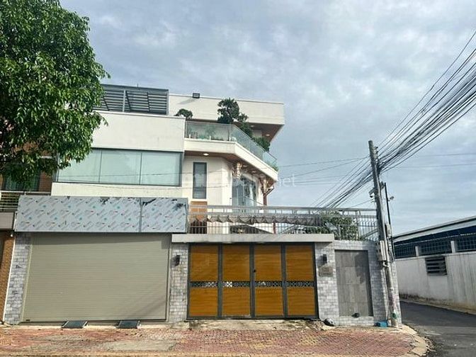 Biệt thự lô góc MT Lào Cai Chánh Nghĩa, Thủ Dầu Một, Bình Dương