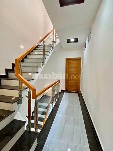 Bán nhà KDC Sadeco Phước Kiển ,DT:5x19 , 1 Trệt 2,5 lầu.Giá : 12,7Tỷ 