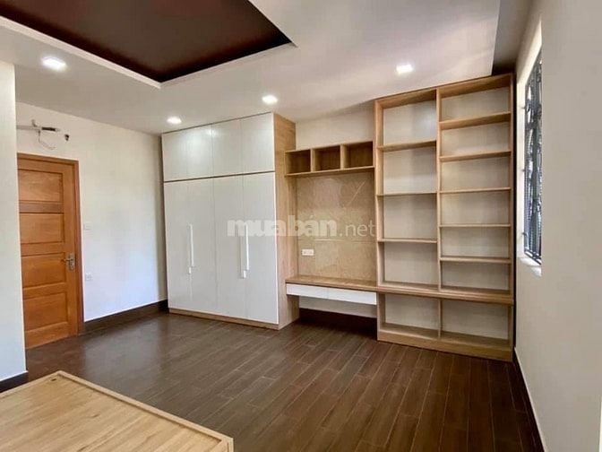 Bán nhà KDC Sadeco Phước Kiển ,DT:5x19 , 1 Trệt 2,5 lầu.Giá : 11,5Tỷ 