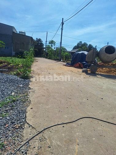 Hót hót giá ngộp 5x25 lô đất có sẵn nhà trên đất, Xã Tây Hoà, Trảng Bo