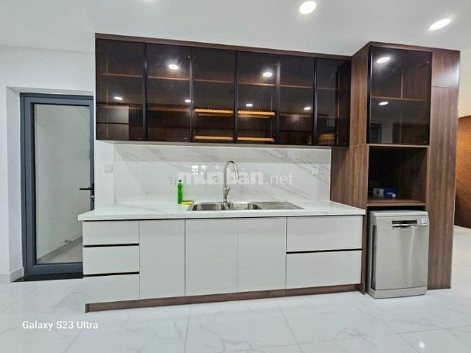 Bán Sky linked Villa 3PN+1, 220m2, full nt, view góc đẹp