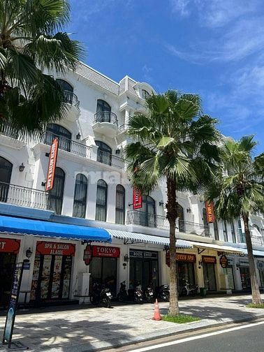 Cần Bán Căn Shophouse Grand World Vincom Phú Quốc 9 Tỷ 