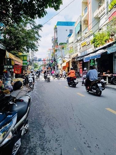 Bán nhà mặt tiền hẻm 3 lầu (4x14) 1005/ Nguyễn Kiệm P3 Gò Vấp (Sân bay