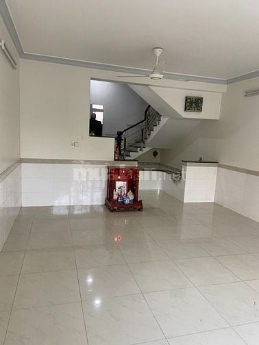 Bán nhà mặt tiền đường số KDC Sadeco 1 trệt 3 lầu 4 PN 5 Tolet giá