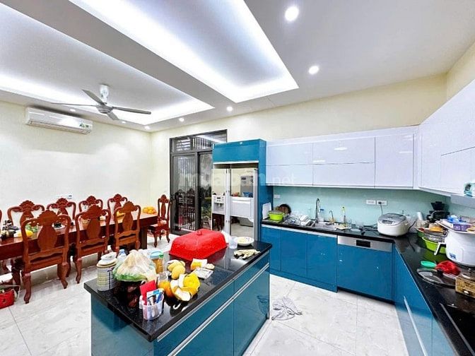 Bán tòa lô góc Apartment 6 tầng, thang máy, kinh doanh tốt