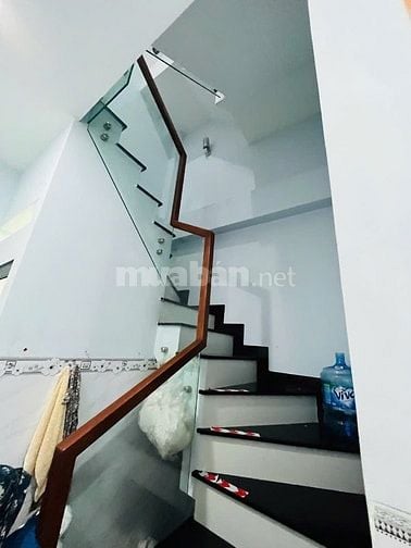 Nhà 4 tầng cực mới. Cách MT Cao Thắng 50m. Giá chỉ 5,5 tỷ bớt lộc