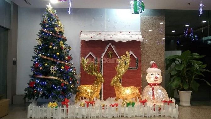 Dịch vụ trang trí noel, chuyên sản xuất các mô hình tuần lộc..