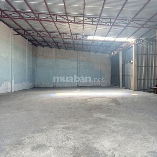 Cho thuê kho 400m2 gần Lê Văn Khương