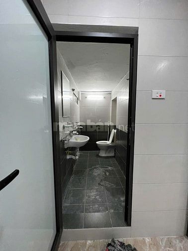 Bán căn hộ phố 8/3 Quỳnh Mai, Hai Bà Trưng - Hà Nội