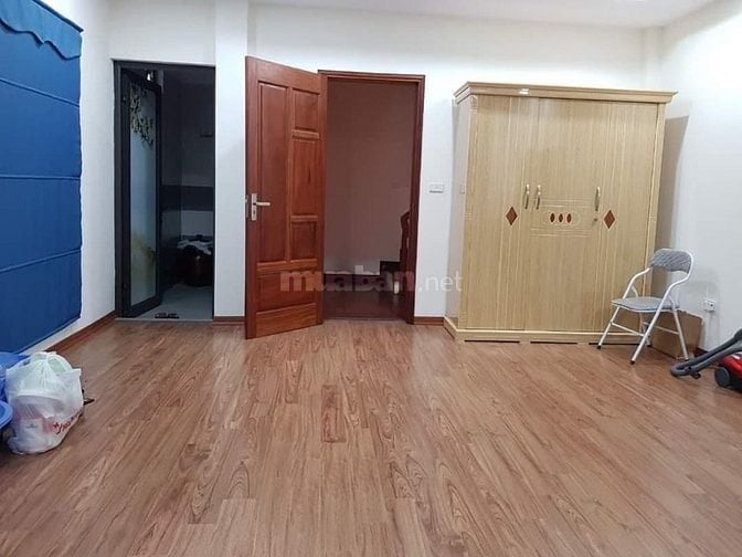 BÁN GẤP NHÀ 5 TẦNG,GARA Ô TÔ, PHỐ CỔ LINH 45M2, MT4.5M GIÁ NHỈN