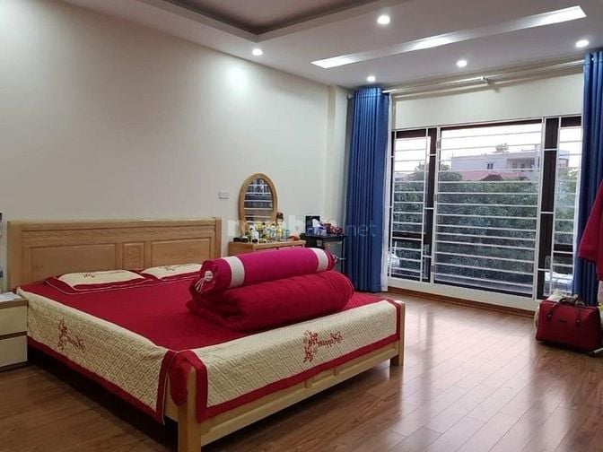 BÁN GẤP NHÀ 5 TẦNG,GARA Ô TÔ, PHỐ CỔ LINH 45M2, MT4.5M GIÁ NHỈN