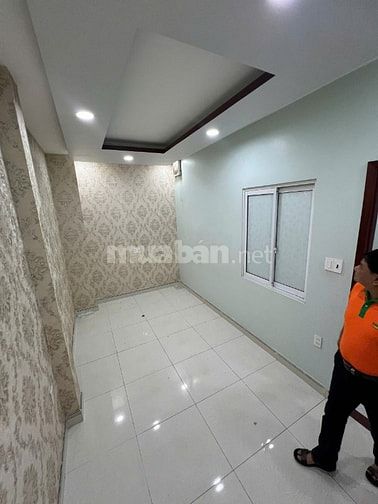 🏡 **Nhà Mặt Tiền Đẹp - Vị Trí Vàng Cho Kinh Doanh & Đầu Tư Tại Q 12