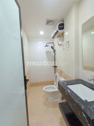 Bán nhà ngõ 144 Cổ Linh, Diện tích 82m2 xây 7 tầng, bàn giao nhà ngay