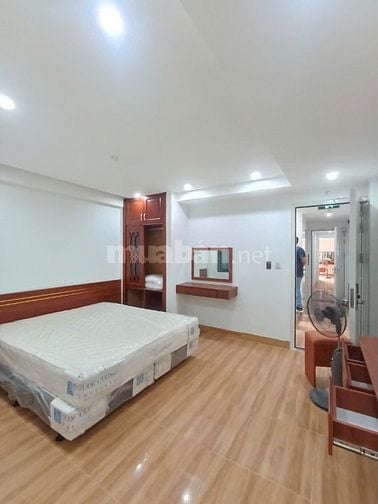 Bán nhà ngõ 144 Cổ Linh, Diện tích 82m2 xây 7 tầng, bàn giao nhà ngay