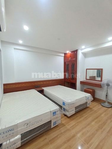 Bán nhà ngõ 144 Cổ Linh, Diện tích 82m2 xây 7 tầng, bàn giao nhà ngay