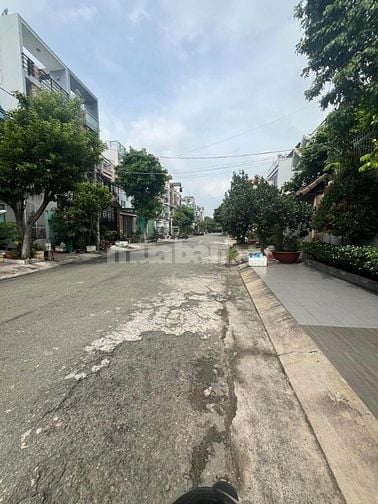 Nhà MT đường Số 8A, khu Tên Lửa, 5 x 20m, 3.5 tấm, 12 tỷ (Tín Hưng)