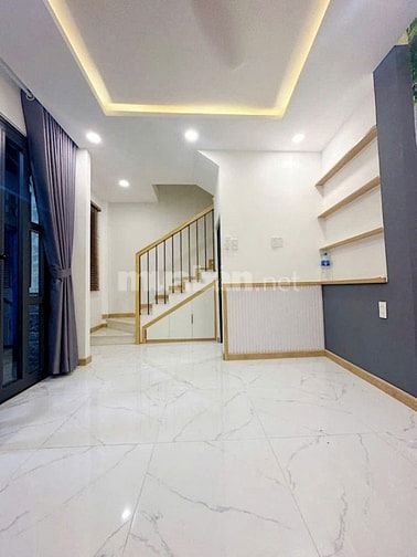 Bán nhà số 3 Đề Thám Quận 1, 2PN 3WC 52,8m2 full nội thất, hoa hồng 3%