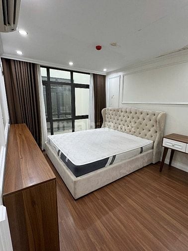 Chính chủ cho thuê căn hộ cc 2 ngủ 80m2