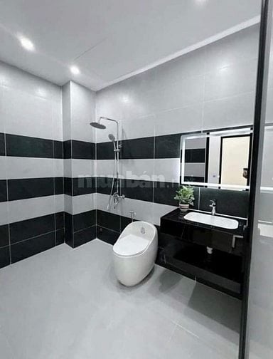 Kẹt tiền bán nhà Bưng Ông Thoàn, Phú Hữu, Quận 9. Giá 2,75 tỷ/48m2