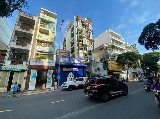 Bán building 10 Tầng mặt tiền Phổ Quang, Tân Bình. DT 7.3*26m, 188m2