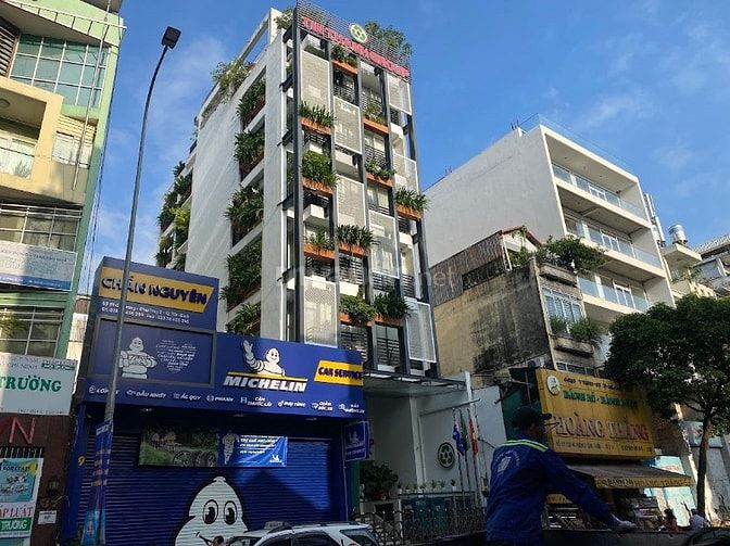 Bán building 10 Tầng mặt tiền Phổ Quang, Tân Bình. DT 7.3*26m, 188m2