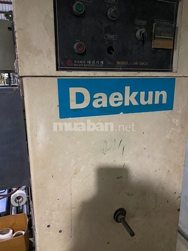 BÁN MÁY BỌC SỢI COVERING MACHINE HIỆU DAEKUN, MADE IN KOREA