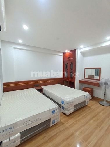 Chính chủ bán nhà ngõ 144 Cổ Linh, Diện tích 82m2, xây 7 tầng đẹp