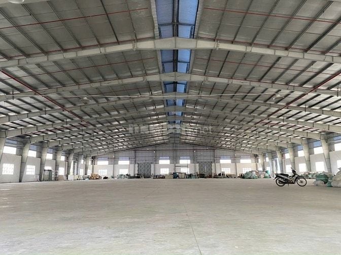 Bán kho xưởng KCN Bến Lức, Long An - diện tích:15.000m2,giá bán:120 tỷ