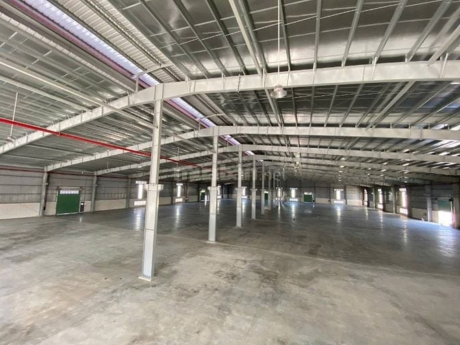 Bán kho xưởng KCN Bến Lức, Long An - diện tích:15.000m2,giá bán:120 tỷ