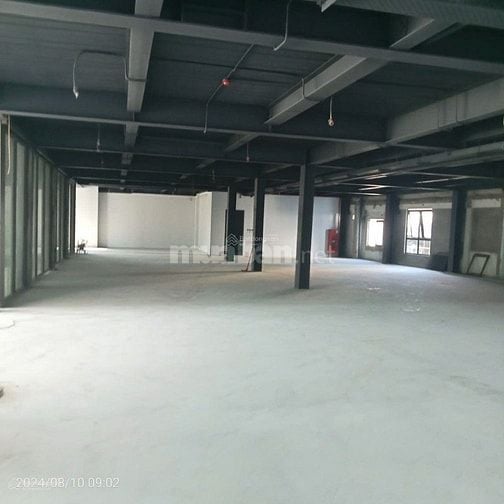 Cho thuê 1000m² nhà mặt phố Võ Chí Công, mặt tiền: 40m kinh doanh nhà 