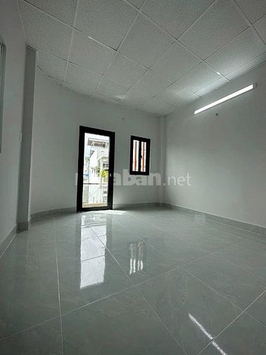 Bán nhà hẻm xe hơi CMT8, P.13, Quận 10, DT: 3.8x12m, 2 lầu mới