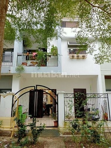 Villa siêu đẹp sát biển Đà Nẵng 5 phòng ngủ full nội thất  cho thuê ch