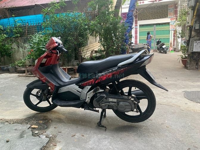 Cần bán xe Yamaha đời cuối 113cc màu đỏ đen, 1 pha, xe còn rất mới