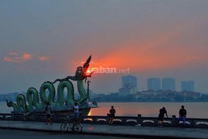 Bán Nhà Đặng Thai Mai Dt:39m,Mt:7,9m 5T Giá:14,9Tỷ Ngõ ÔTô Đỗ Ngày Đêm