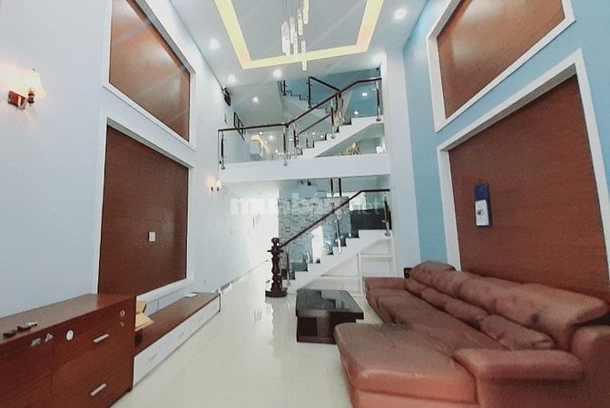 Nhà 5 Lầu, HXH, 91m2, View Sông, Ngay Gigamall, Tặng Nội Thất, 10,1 Tỷ