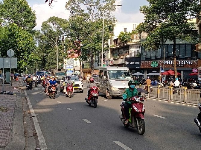 BÁN NHÀ MẶT TIỀN ĐƯỜNG BA THÁNG HAI - QUẬN 11