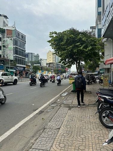 Cho thuê nhà nguyên căn ngay trung tâm