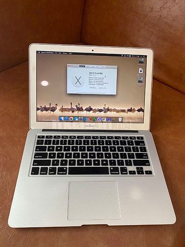 Macbook Air 2015 Core i5 1.6 GHz Ram 4GB SSD 128GB mới 95%