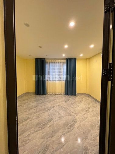 Cho thuê nhà riêng làm văn phòng 60 m2, 4 tầng, số 42 ngõ 156 phố Hồng