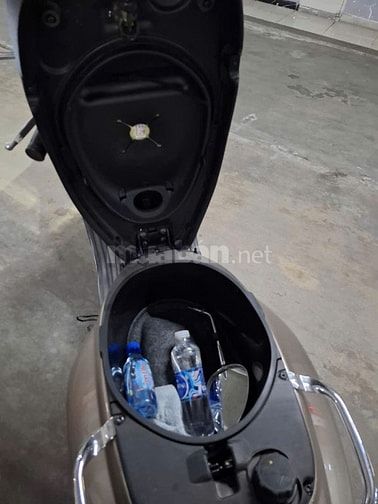 Gia đình cần bán xe Piaggio Vespa Sprint 125, xe mới mua vài tháng
