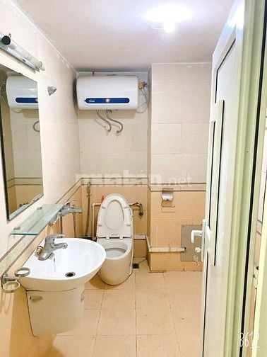 Cho thuê căn hộ 30m2 số 16 đường đồng bát, cách bến xe Mỹ đình 200m