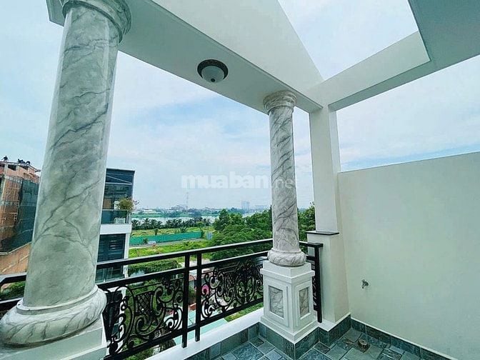 Bán nhà 4 Tầng View sông gần  vạn phúc phường hiệp bình Chánh thủ Đức.