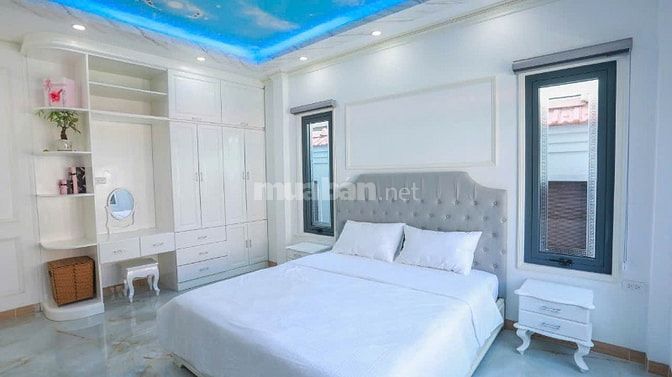 Bán biệt thự 2 tầng có hồ bơi, diện tích 400m2 tại KDL Hàm Tiến