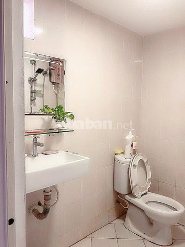 Cao Ốc A Ngô Gia Tự P3 Q10- Căn góc rất thoáng mát 2PN 2WC 72,2m2- SHR