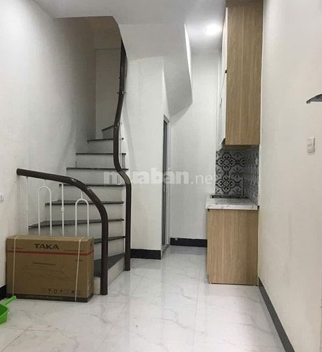 Bán Nhà 5 Tầng Phố Vạn Phúc, Hà Đông, Chỉ 2,95 Tỷ, Diện Tích 15m² 