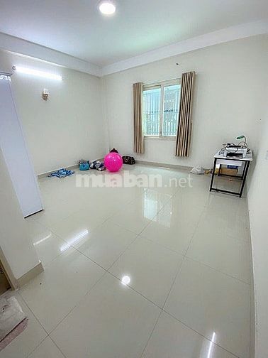 4 tầng đúc BTCT- MT PhạmThếHiển P7Q8 SHR hoàn công đủ , tặng NT 100m2