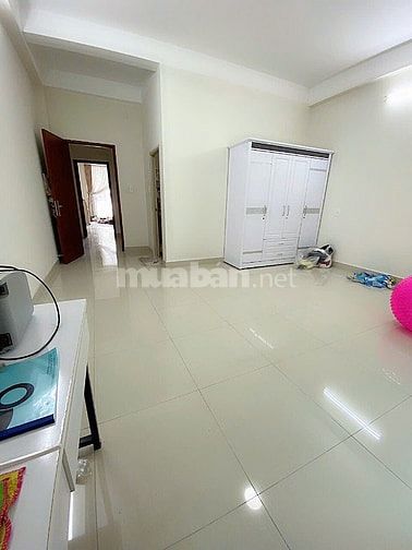 4 tầng đúc BTCT- MT PhạmThếHiển P7Q8 SHR hoàn công đủ , tặng NT 100m2