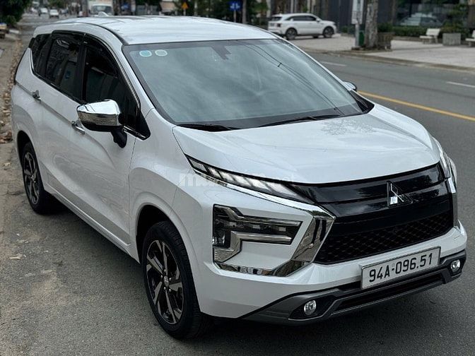 Bán xe Mitsubishi Xpander Prenium Vin 2023 mua mới T12/2023 màu Trắng