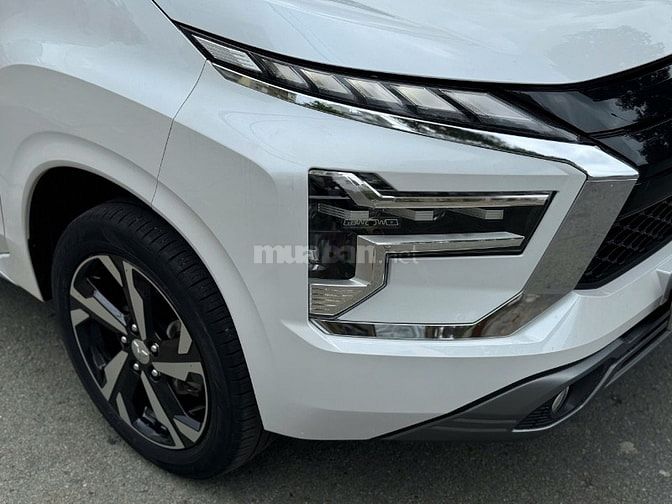 Bán xe Mitsubishi Xpander Prenium Vin 2023 mua mới T12/2023 màu Trắng