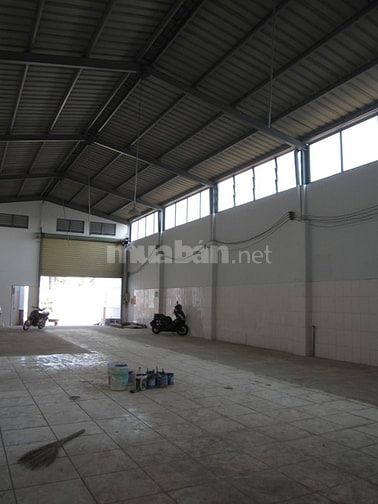 CHÍNH CHỦ cần bán nhà xưởng 600m2 XD kiên cố cạnh KCN Lê Minh Xuân BC